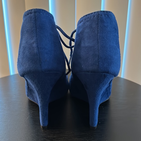 Madden Girl Blue Suede Wedges - Picture 4 of 6